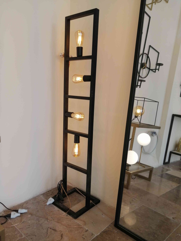 اباژور مدرن فلزی کنار سالنی R111