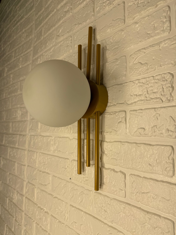 دیوارکوب مدرن شیک فلزی تک شعله حبابی D109