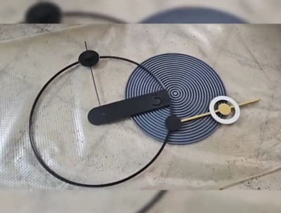 ساعت دیواری تلفیقی فلز و چوب لاکچری زیبا H420