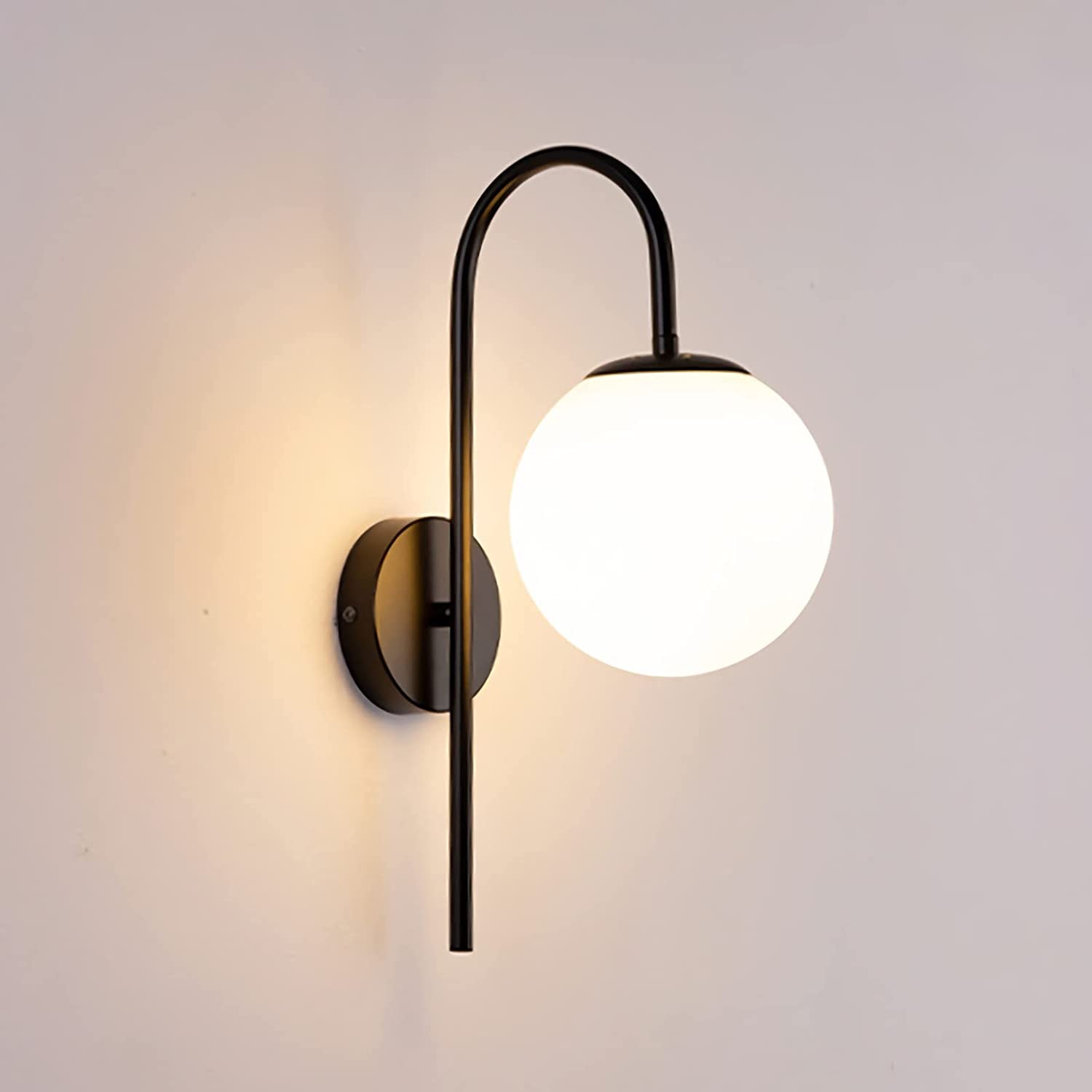دیوارکوب مدرن شیک فلزی تک شعله حبابی D134