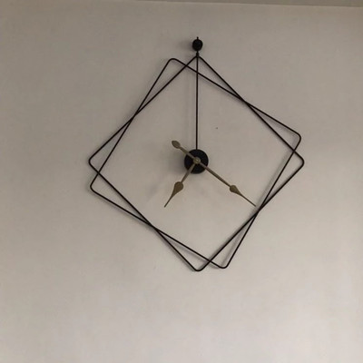 ساعت دیواری مدرن با موتور آرام گرد کد H164